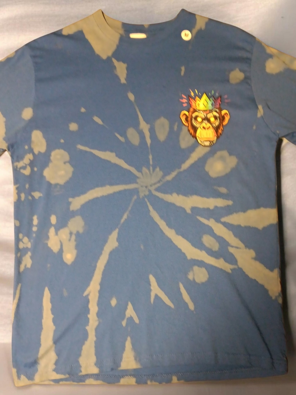 Mens Medium Tie-Dye Graphic T-Shirt in Blue and Beige